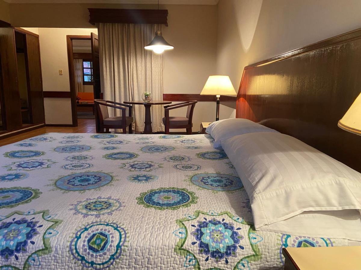 El Pantanal Hotel & Resort Puerto Quijarro  エクステリア 写真